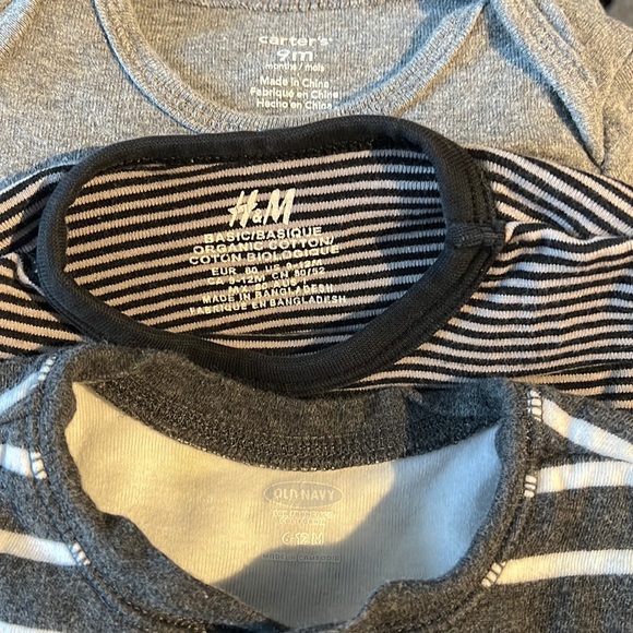 6-12 months long sleeve onesies - Picture 1 of 5